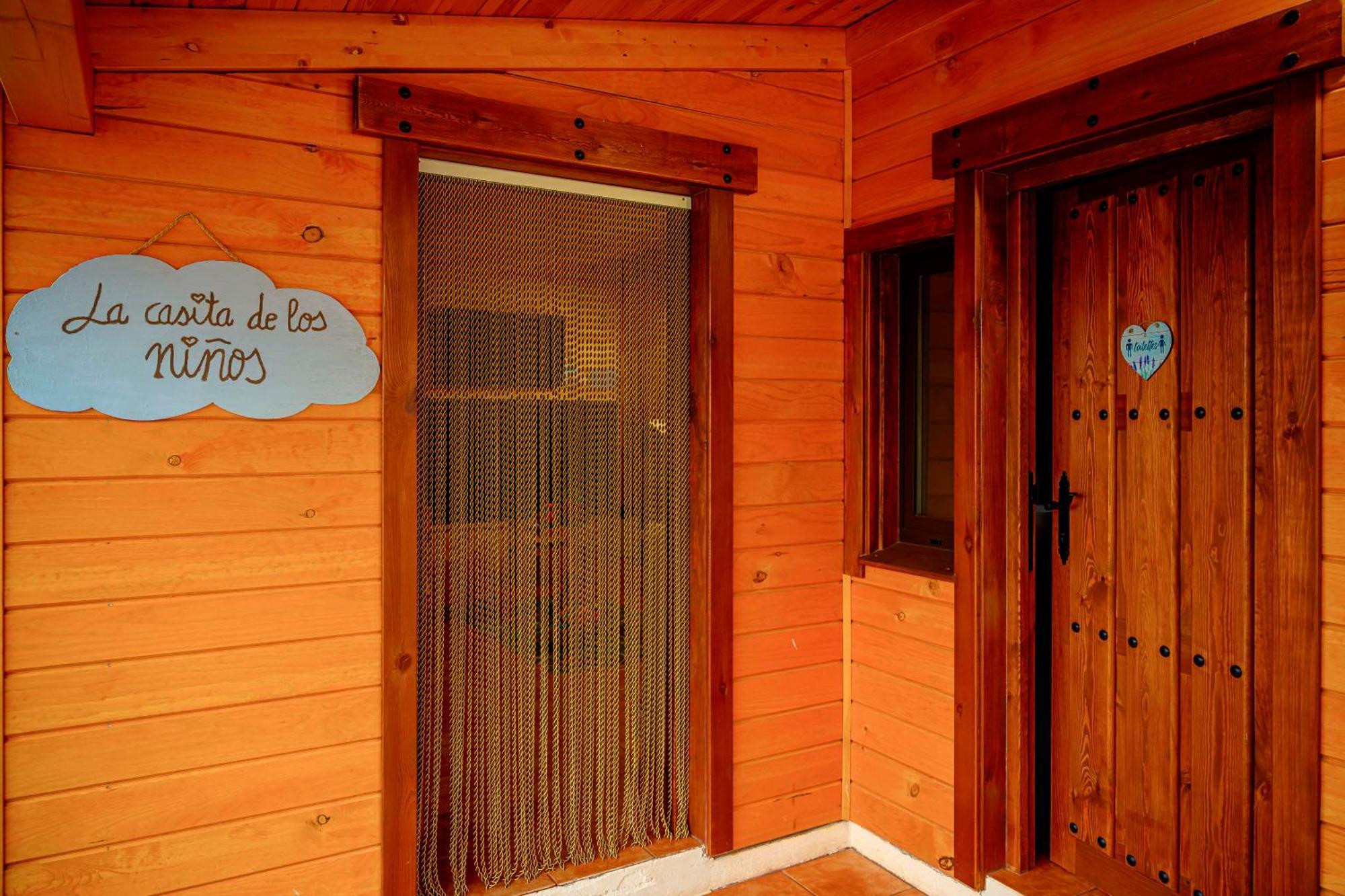 Madera Y Miel Casa Rural Con Ninos En Puy Du Fou Guadamur エクステリア 写真