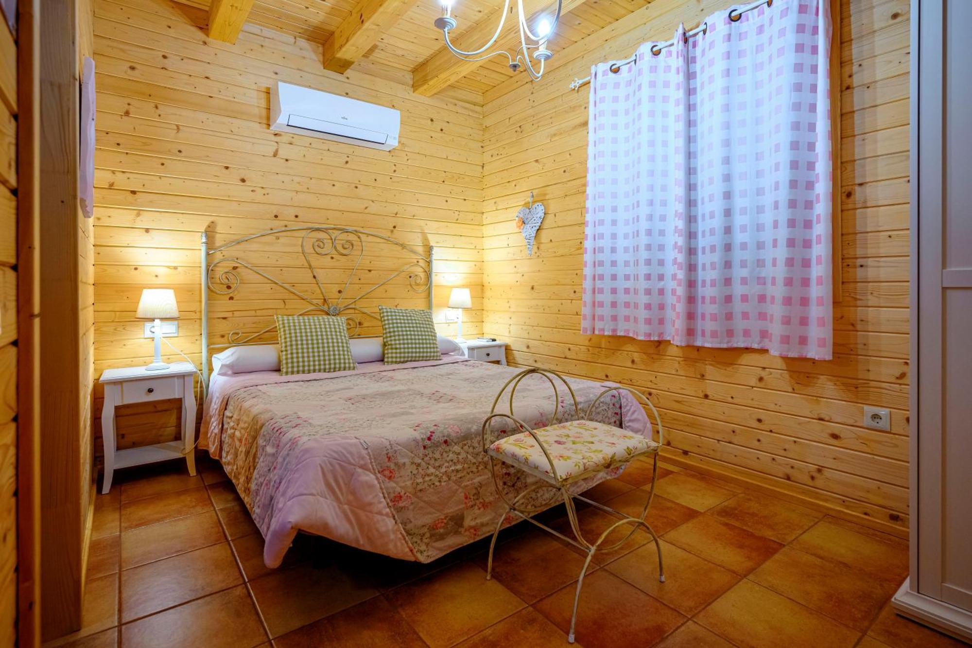 Madera Y Miel Casa Rural Con Ninos En Puy Du Fou Guadamur エクステリア 写真